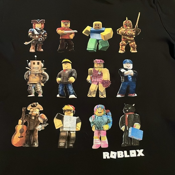 Old Navy Roblox kids t-shirt. S(6-7). Black. - Picture 2 of 5